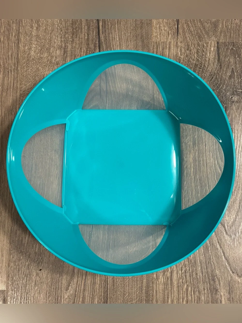 Tupperware Turquoise Vision Bowl w/ Lid 2.5 Liters 10.5 Cups 5551B-3 LIKE NEW